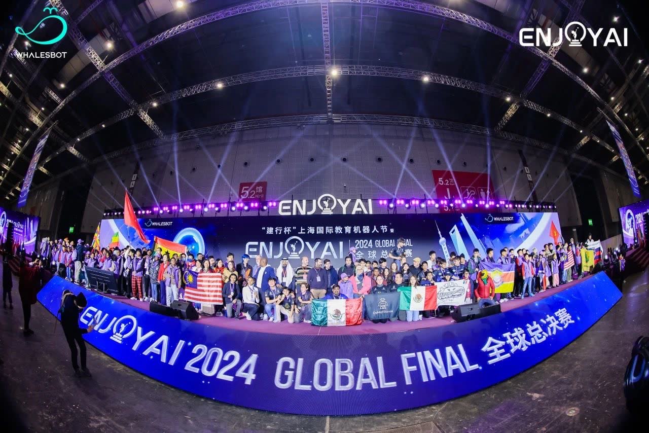 PLAY AI global competition stage